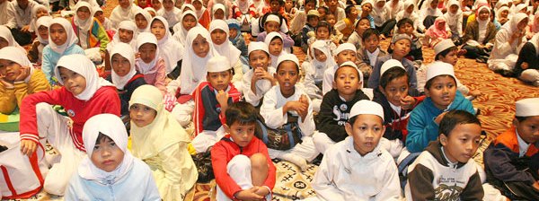 Anak-yatim-dalam-islam