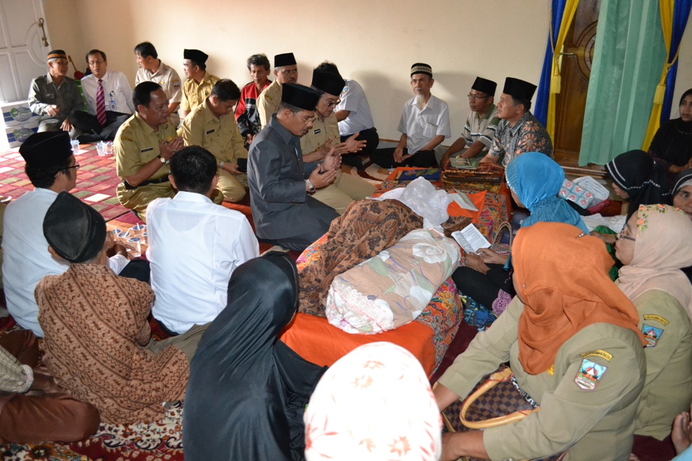 dharmasrayakab.go_.id_