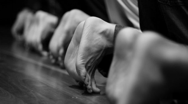 uploads-1-2013-09-80722-sujud-sholat-syukur-kades-wates-projo-mojokerto-dan-empat-jamaahnya-shalat